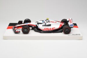 Haas VF-22 #47 M. Schumacher British GP Points 2022 Minichamps 1:18 147221047 Diecast
