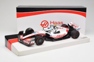 Haas VF-22 #47 M. Schumacher British GP Points 2022 Minichamps 1:18 147221047 Diecast — photo 6 of 6