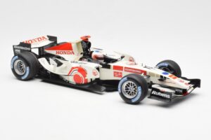 Honda Racing Team RA106 #11 R. Barrichello F1 2006 Minichamps 1:18 100060011 Diecast — photo 4 of 6