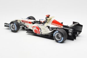 Honda Racing Team RA106 #11 R. Barrichello F1 2006 Minichamps 1:18 100060011 Diecast — photo 5 of 6