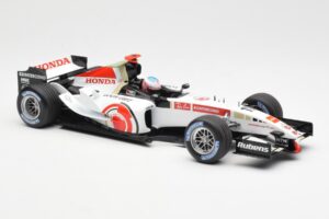 Honda RA106 Honda Racing Team R. Barrichello F1 Showcar 2006 Minichamps 1:18 08MF1-06B-CRB18 Diecast — photo 4 of 6