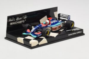 Jordan Hart 192 #32 S. Modena Race Car 1992 Minichamps 1:43 400920032 Diecast — photo 2 of 5