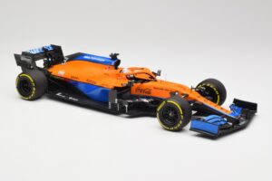 McLaren MCL35M #3 D. Ricciardo Bahrain GP 2021 Minichamps 1:18 530211803 Diecast — photo 4 of 7