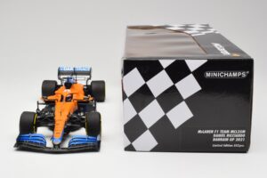 McLaren MCL35M #3 D. Ricciardo Bahrain GP 2021 Minichamps 1:18 530211803 Diecast — photo 6 of 7