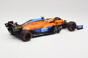 McLaren MCL35M #4 L. Norris Pole Position Russian GP 2021 Minichamps 1:18 530213404 Diecast — photo 2 of 7