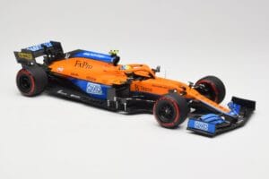 McLaren MCL35M #4 L. Norris Pole Position Russian GP 2021 Minichamps 1:18 530213404 Diecast — photo 4 of 7