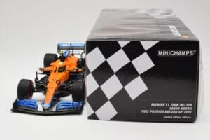 McLaren MCL35M #4 L. Norris Pole Position Russian GP 2021 Minichamps 1:18 530213404 Diecast — photo 6 of 7
