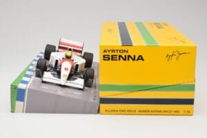 McLaren Ford MP4/8 #8 A. Senna Winner Australian GP 1993 Minichamps 1:18 543933838 Diecast — photo 6 of 7