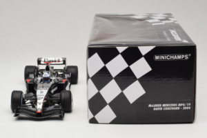 McLaren MP4/19 Mercedes D. Coulthard F1 2004 Minichamps 1:18 530041805 Diecast — photo 6 of 7
