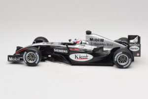McLaren MP4/19 Mercedes K. Raikkonen F1 2004 Minichamps 1:18 530041806 Diecast — photo 3 of 7