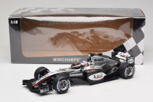 McLaren MP4/19 Mercedes K. Raikkonen F1 2004 Minichamps 1:18 530041806 Diecast — photo 7 of 7