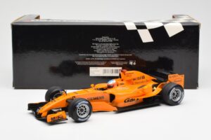 McLaren MP4-20 Mercedes G. Paffett Interim Test Car 2006 Minichamps 1:18 530061895 Diecast — photo 6 of 6