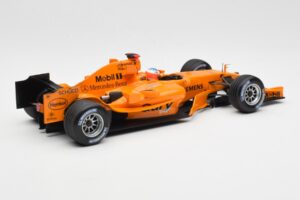 McLaren Mercedes MP4-20 G. Paffett F1 Test Car 2006 Minichamps 1:18 B66962342 Diecast — photo 2 of 6
