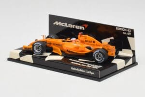 McLaren Mercedes MP4-20 G. Paffett Test Car 2006 Minichamps 1:43 530064395 Diecast — photo 3 of 5