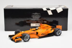 McLaren MP4-20 Mercedes P. de la Rosa Interim Test Car 2006 Minichamps 1:18 530061894 Diecast — photo 6 of 6