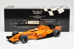 McLaren MP4-21 Mercedes #4 J.P. Montoya Interim Livery 2006 Minichamps 1:18 530061874 Diecast — photo 6 of 6