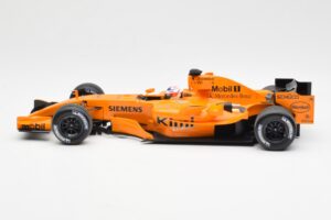 McLaren MP4-21 Mercedes #3 K. Raikkonen Interim Livery 2006 Minichamps 1:18 530061873 Diecast — photo 3 of 6