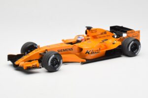 McLaren MP4-21 Mercedes #3 K. Raikkonen Interim Livery 2006 Minichamps 1:18 530061873 Diecast
