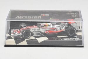 McLaren Mercedes MP4-22 #2 L. Hamilton Race Car 2007 Minichamps 1:43 530074302 Diecast — photo 5 of 5