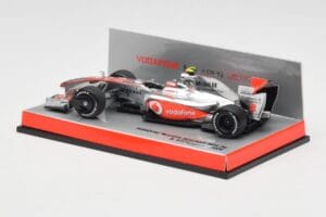 McLaren Mercedes MP4-24 #2 H. Kovalainen Race Car 2009 Minichamps 1:43 503094302 Diecast — photo 3 of 5