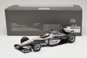 McLaren MP4-15 #2 D. Coulthard F1 2000 Minichamps 1:18 B66962118 Diecast — photo 6 of 6