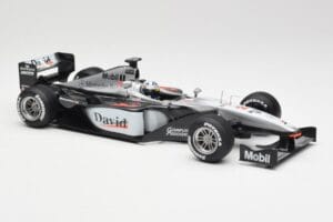 McLaren MP4-15 #2 D. Coulthard F1 2000 Hot Wheels 1:18 26740 Diecast — photo 4 of 6