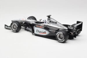 McLaren MP4-15 #2 D. Coulthard F1 2000 Hot Wheels 1:18 26740 Diecast — photo 5 of 6