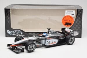 McLaren MP4-16 #4 M. Häkkinen F1 2001 Hot Wheels 1:18 50198 Diecast — photo 6 of 6