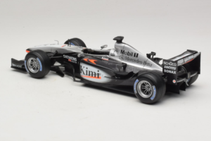 McLaren MP4-20 #9 K. Raikkonen F1 2005 Hot Wheels 1:18 H2286 Diecast — photo 5 of 6