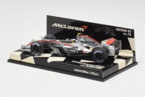 McLaren MP4-21 P. de la Rosa Test 2006 Minichamps 1:43 530064343 Diecast — photo 2 of 5