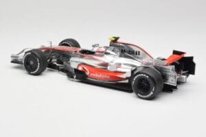 McLaren MP4-22 #2 L. Hamilton Canadian GP Winner 2007 Minichamps 1:18 530071822 Diecast — photo 5 of 6