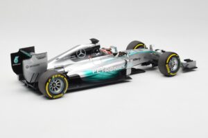 Mercedes AMG Petronas W05 #44 L. Hamilton F1 World Champion 2014 Minichamps 1:18 186140044 Diecast — photo 2 of 7