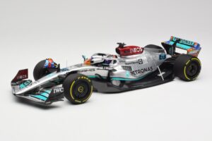 Mercedes AMG W13 E Performance Petronas #63 G. Russell Miami GP 2022 Minichamps 1:18 110220563 Diecast