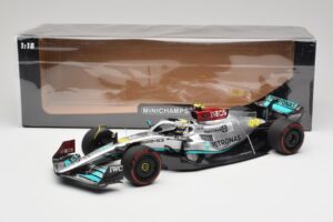 Mercedes AMG W13 E Performance Petronas #44 L. Hamilton Spanish GP 2022 Minichamps 1:18 110220044 Diecast — photo 7 of 7