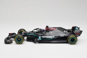 Mercedes AMG W11 Petronas #44 L. Hamilton Styrian GP Winner 2020 Minichamps 1:18 110200244 Resin — photo 3 of 7