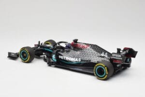 Mercedes AMG W11 Petronas #44 L. Hamilton Styrian GP Winner 2020 Minichamps 1:18 110200244 Resin — photo 5 of 7