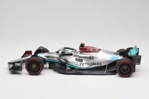 Mercedes AMG W13 E Performance Petronas #63 G. Russell Brazilian GP 1st Win 2022 Minichamps 1:18 110222163 Resin — photo 3 of 7