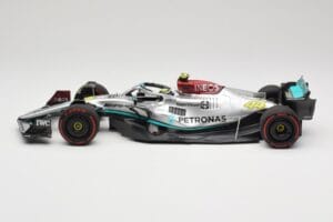Mercedes AMG W13 E Performance Petronas #44 L. Hamilton Brazilian GP 2022 Minichamps 1:18 110222144 Resin — photo 3 of 7