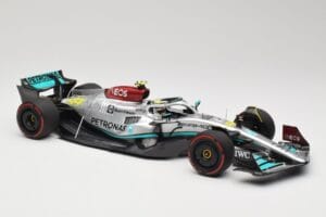 Mercedes AMG W13 E Performance Petronas #44 L. Hamilton Brazilian GP 2022 Minichamps 1:18 110222144 Resin — photo 4 of 7