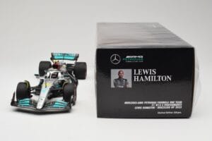 Mercedes AMG W13 E Performance Petronas #44 L. Hamilton Brazilian GP 2022 Minichamps 1:18 110222144 Resin — photo 6 of 7