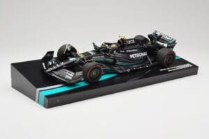 Mercedes AMG W14 E Performance Petronas #44 L. Hamilton Australian GP 2023 Minichamps 1:18 113230144 Resin — photo 2 of 7