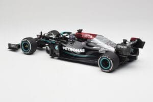 Mercedes AMG W12 #44 L. Hamilton Bahrain GP 2021 Minichamps 1:18 110210144 Diecast — photo 5 of 7