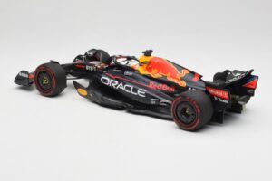Oracle Red Bull Racing RB18 #1 M. Verstappen Winner Belgian GP 2022 Minichamps 1:18 110221401 Diecast — photo 3 of 7