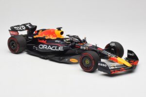 Oracle Red Bull Racing RB18 #1 M. Verstappen Winner Belgian GP 2022 Minichamps 1:18 110221401 Diecast — photo 4 of 7