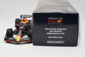 Oracle Red Bull Racing RB18 #1 M. Verstappen Winner Belgian GP 2022 Minichamps 1:18 110221401 Diecast — photo 6 of 7