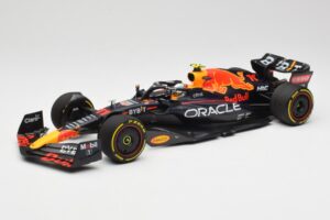 Oracle Red Bull Racing RB18 #11 S. Perez Saudi Arabian GP 2022 Minichamps 1:18 110220011 Diecast