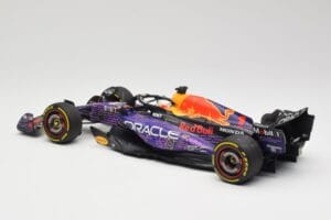 Oracle Red Bull Racing RB19 #33 M. Verstappen Las Vegas GP Winner 2023 Minichamps 1:18 110232201 Resin — photo 5 of 7