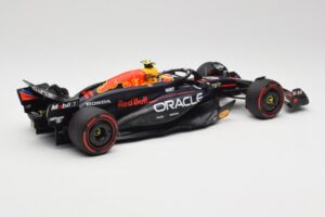 Red Bull Racing RB20 #11 S. Perez Bahrain GP 2024 Minichamps 1:18 110240111 Diecast — photo 2 of 7