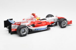 Panasonic Toyota Racing TF106 #8 R. Schumacher F1 2006 Minichamps 1:18 100060007 Diecast — photo 2 of 6