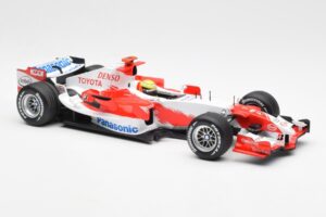 Panasonic Toyota Racing TF106 #8 R. Schumacher F1 2006 Minichamps 1:18 100060007 Diecast — photo 4 of 6